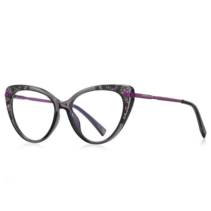 Ladies' cat eye frame wearing effect picture, retro fashion optical frame with transparent gray frame, suitable for round face and square face decoration face accessories, suitable for workplace, work, parties, etc.