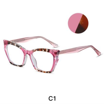 Ladies' cat eye frame collection, light pink leopard print frame design, showcasing the matching effect of fashion bloggers' office outfits, suitable for various places.
