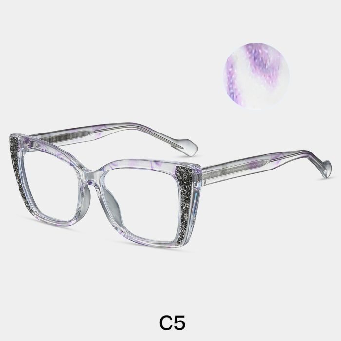Ladies' cat eye frame collection, with transparent pink and purple frame patch design, showcasing the matching effect of fashion bloggers' office outfits, suitable for various places.