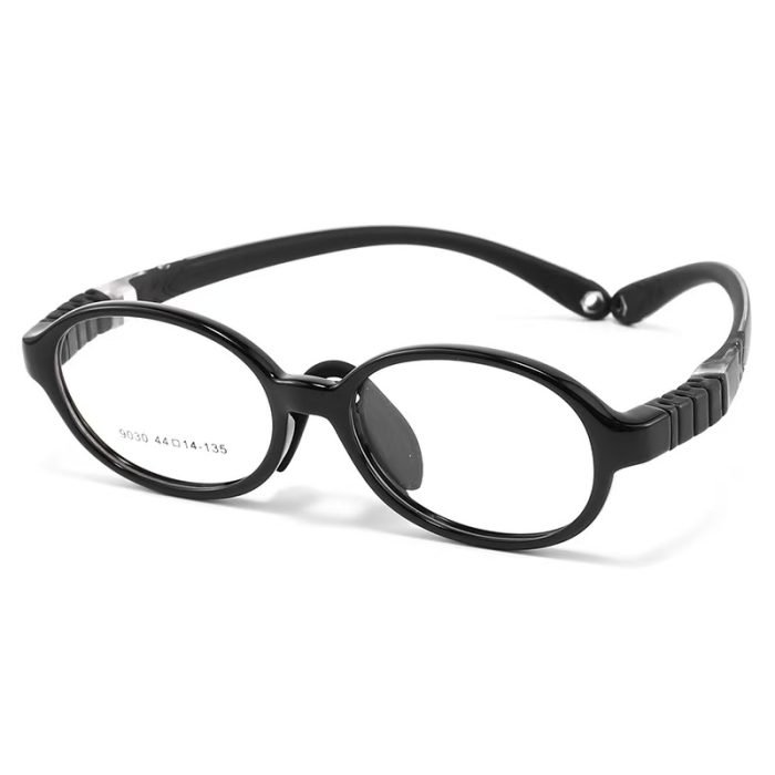 Child-safe oval glasses with flexible TR90 frame - soft nose pads and shatterproof AC lenses for worry-free play and daily activities.